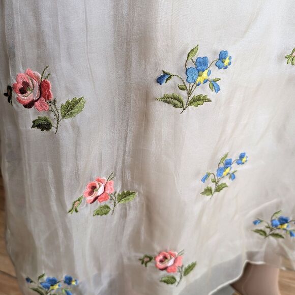 Vintage 90s Laura Ashley Silk Maxi Dress Floral Embroidery Shift Cottagecore 6 - Picture 9 of 13